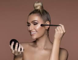 Youngblood Light Reflecting Highlighter Quartz 60g