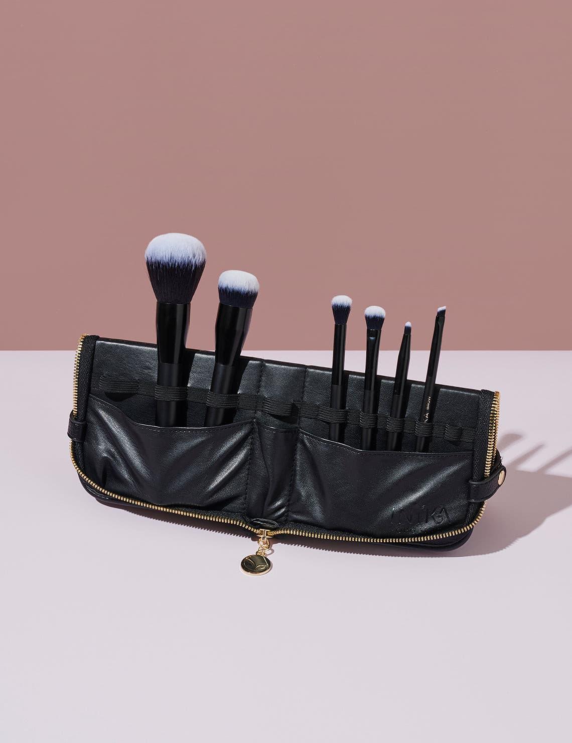 INIKA Organic Vegan Brush Case.