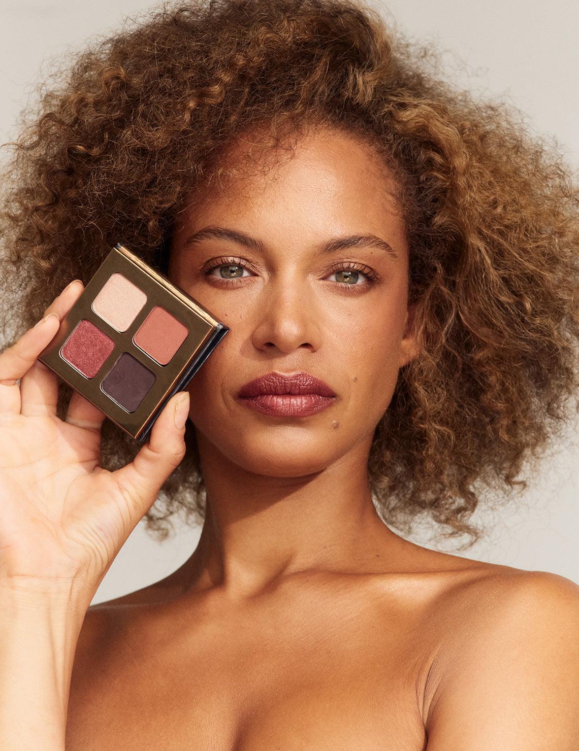 INIKA Organic Quad Eyeshadow Palette Flowers 8g.