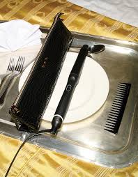 ghd Chronos Curve Conical Wand Gift Set with Bag and Comb