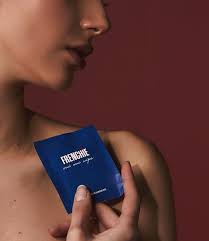 Frenchie Oui Oui Wipes x12