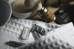 Muhle Kosmo 3 Piece Shaving Set Bog Oak