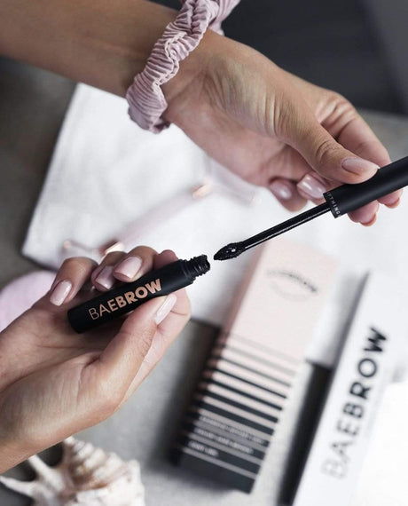 Can Gro  Instant Eyebrow Tint